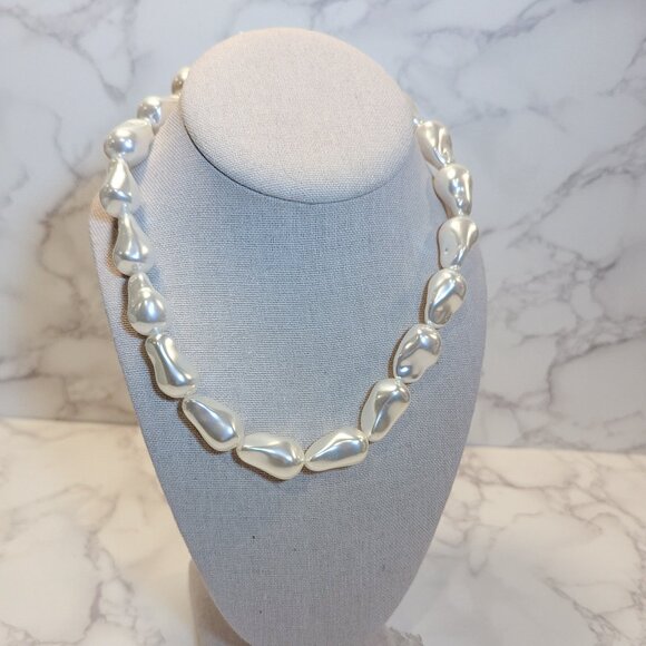 J.Crew Factory Large pearl-effect Necklace - Picture 3 of 6